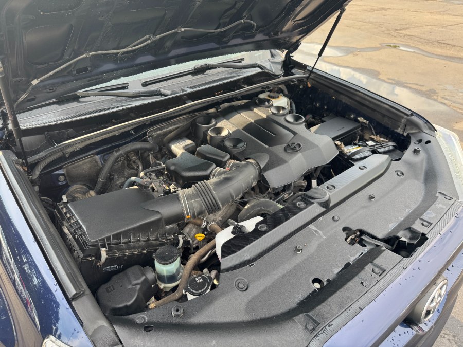 2014 Toyota 4Runner 4WD 4dr V6 SR5 (Natl), available for sale in Ortonville, Michigan | Marsh Auto Sales LLC. Ortonville, Michigan 2014 Toyota 4Runner 4WD 4dr V6 SR5 (Natl), available for sale in Ortonville, Michigan | Marsh Auto Sales LLC. Ortonville, Michigan