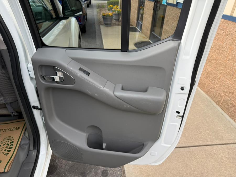 2016 Nissan Frontier 4WD Crew Cab SWB Auto SV, available for sale in East Windsor, Connecticut | Century Auto And Truck. East Windsor, Connecticut 2016 Nissan Frontier 4WD Crew Cab SWB Auto SV, available for sale in East Windsor, Connecticut | Century Auto And Truck. East Windsor, Connecticut