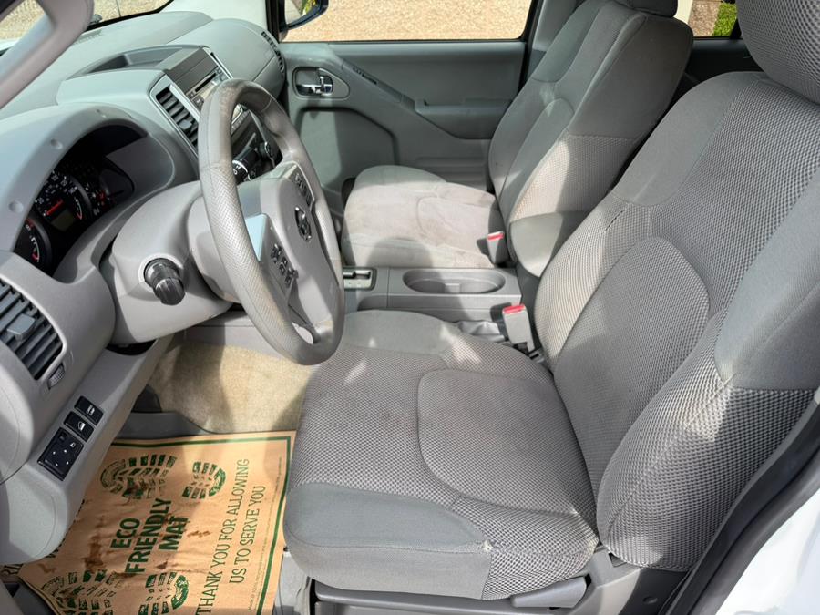2016 Nissan Frontier 4WD Crew Cab SWB Auto SV, available for sale in East Windsor, Connecticut | Century Auto And Truck. East Windsor, Connecticut 2016 Nissan Frontier 4WD Crew Cab SWB Auto SV, available for sale in East Windsor, Connecticut | Century Auto And Truck. East Windsor, Connecticut
