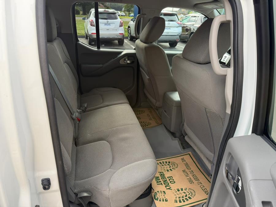 2016 Nissan Frontier 4WD Crew Cab SWB Auto SV, available for sale in East Windsor, Connecticut | Century Auto And Truck. East Windsor, Connecticut 2016 Nissan Frontier 4WD Crew Cab SWB Auto SV, available for sale in East Windsor, Connecticut | Century Auto And Truck. East Windsor, Connecticut