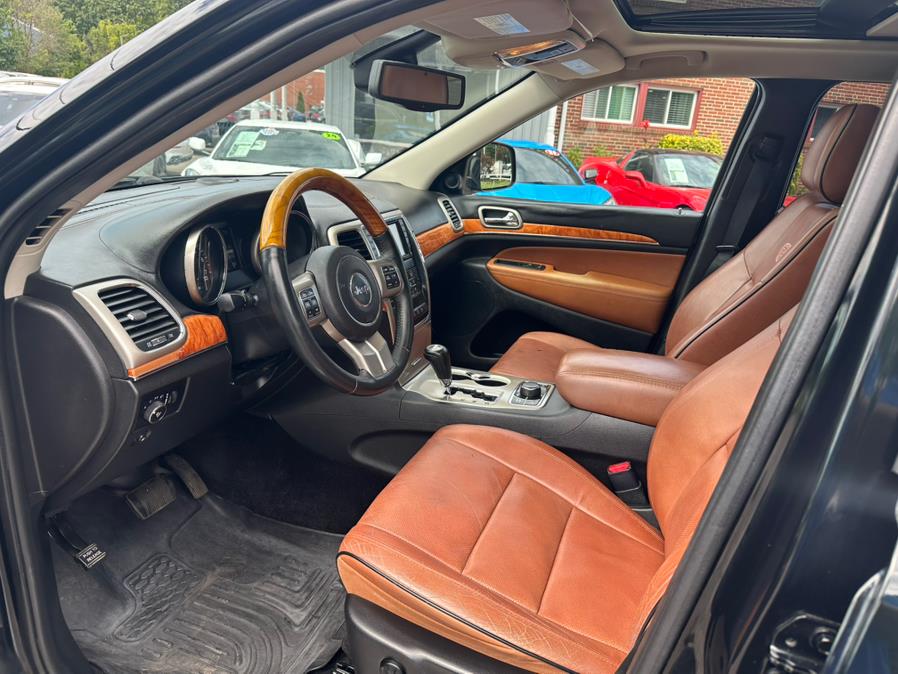 2013 Jeep Grand Cherokee 4WD 4dr Overland, available for sale in South Windsor, Connecticut | Mike And Tony Auto Sales, Inc. South Windsor, Connecticut 2013 Jeep Grand Cherokee 4WD 4dr Overland, available for sale in South Windsor, Connecticut | Mike And Tony Auto Sales, Inc. South Windsor, Connecticut