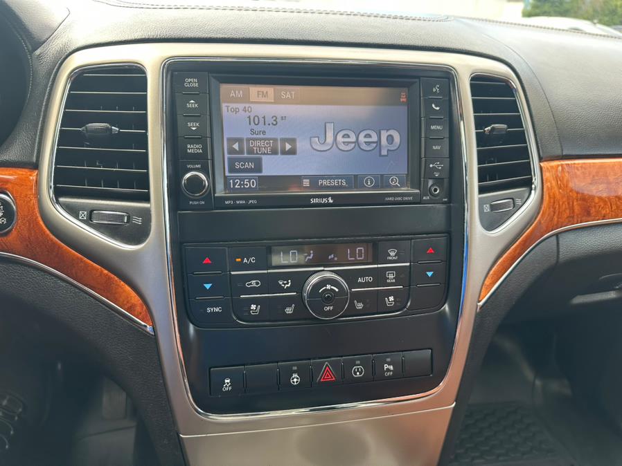 2013 Jeep Grand Cherokee 4WD 4dr Overland, available for sale in South Windsor, Connecticut | Mike And Tony Auto Sales, Inc. South Windsor, Connecticut 2013 Jeep Grand Cherokee 4WD 4dr Overland, available for sale in South Windsor, Connecticut | Mike And Tony Auto Sales, Inc. South Windsor, Connecticut