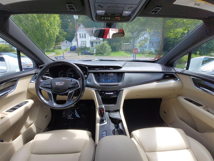 2018 Cadillac XT5 AWD 4dr, available for sale in Canton, Connecticut | Lava Motors. Canton, Connecticut 2018 Cadillac XT5 AWD 4dr, available for sale in Canton, Connecticut | Lava Motors. Canton, Connecticut