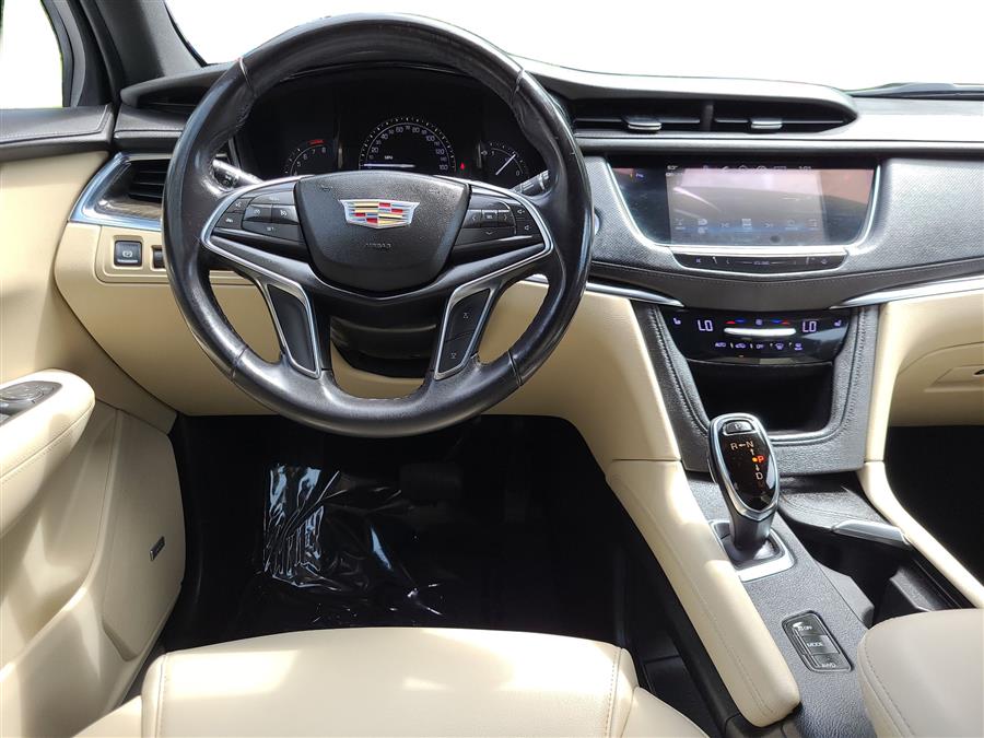 2018 Cadillac XT5 AWD 4dr, available for sale in Canton, Connecticut | Lava Motors. Canton, Connecticut 2018 Cadillac XT5 AWD 4dr, available for sale in Canton, Connecticut | Lava Motors. Canton, Connecticut