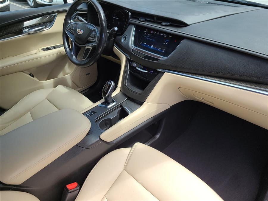 2018 Cadillac XT5 AWD 4dr, available for sale in Canton, Connecticut | Lava Motors. Canton, Connecticut 2018 Cadillac XT5 AWD 4dr, available for sale in Canton, Connecticut | Lava Motors. Canton, Connecticut