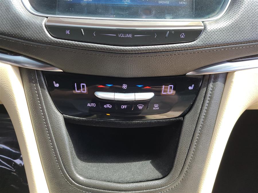 2018 Cadillac XT5 AWD 4dr, available for sale in Canton, Connecticut | Lava Motors. Canton, Connecticut 2018 Cadillac XT5 AWD 4dr, available for sale in Canton, Connecticut | Lava Motors. Canton, Connecticut