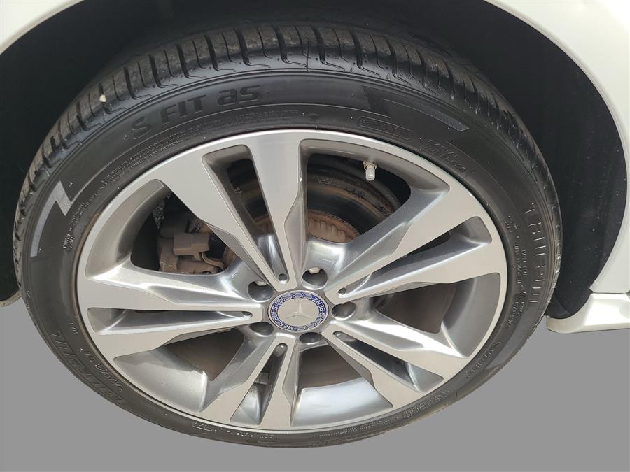 2016 Mercedes-Benz C-Class 4dr Sdn C 300 Luxury 4MATIC, available for sale in Canton, Connecticut | Lava Motors. Canton, Connecticut 2016 Mercedes-Benz C-Class 4dr Sdn C 300 Luxury 4MATIC, available for sale in Canton, Connecticut | Lava Motors. Canton, Connecticut