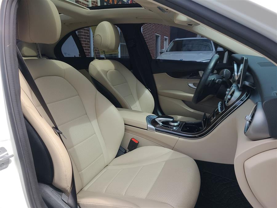 2016 Mercedes-Benz C-Class 4dr Sdn C 300 Luxury 4MATIC, available for sale in Canton, Connecticut | Lava Motors. Canton, Connecticut 2016 Mercedes-Benz C-Class 4dr Sdn C 300 Luxury 4MATIC, available for sale in Canton, Connecticut | Lava Motors. Canton, Connecticut