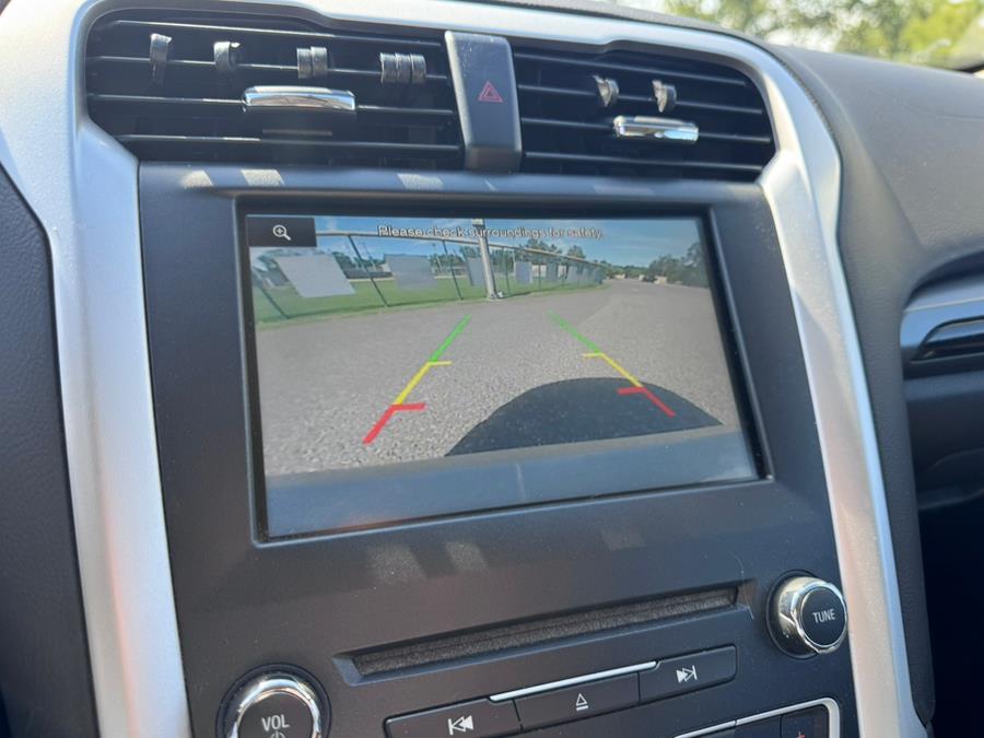 2016 Ford Fusion 4dr Sdn SE FWD, available for sale in Lyndhurst, New Jersey | Cars With Deals. Lyndhurst, New Jersey 2016 Ford Fusion 4dr Sdn SE FWD, available for sale in Lyndhurst, New Jersey | Cars With Deals. Lyndhurst, New Jersey
