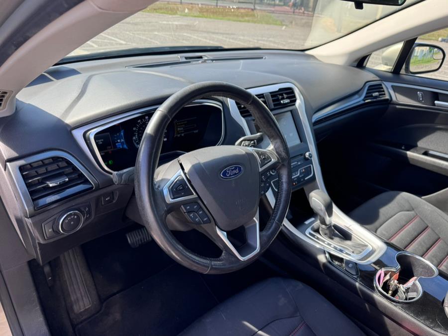 2016 Ford Fusion 4dr Sdn SE FWD, available for sale in Lyndhurst, New Jersey | Cars With Deals. Lyndhurst, New Jersey 2016 Ford Fusion 4dr Sdn SE FWD, available for sale in Lyndhurst, New Jersey | Cars With Deals. Lyndhurst, New Jersey