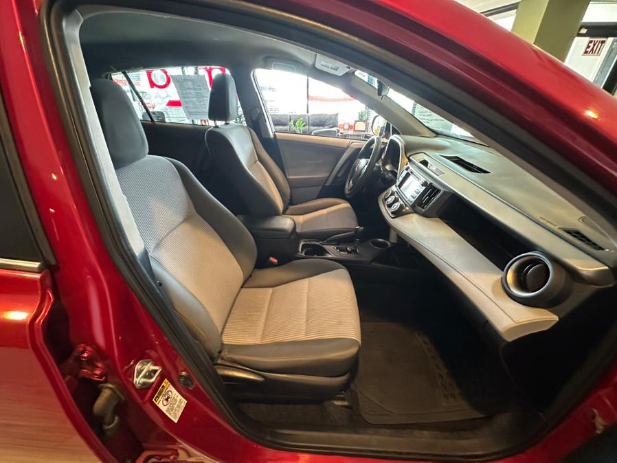 2013 Toyota RAV4 4WD 4dr LE, available for sale in West Hartford, Connecticut | AutoMax. West Hartford, Connecticut 2013 Toyota RAV4 4WD 4dr LE, available for sale in West Hartford, Connecticut | AutoMax. West Hartford, Connecticut