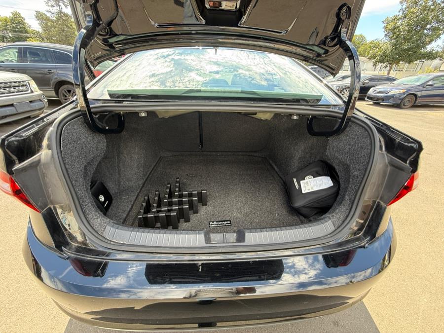 2019 Volkswagen Jetta SE Auto, available for sale in North Branford, Connecticut | CarHavn. North Branford, Connecticut 2019 Volkswagen Jetta SE Auto, available for sale in North Branford, Connecticut | CarHavn. North Branford, Connecticut