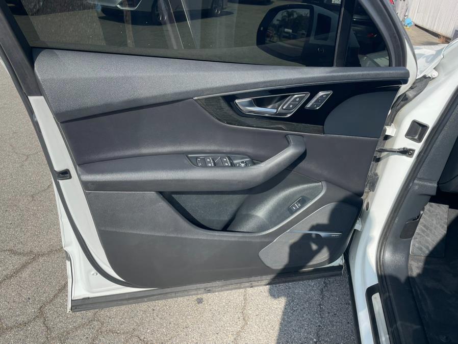 2017 Audi Q7 3.0 TFSI Premium Plus, available for sale in Hawaiian Gardens, California | Luxe Motors. Hawaiian Gardens, California 2017 Audi Q7 3.0 TFSI Premium Plus, available for sale in Hawaiian Gardens, California | Luxe Motors. Hawaiian Gardens, California