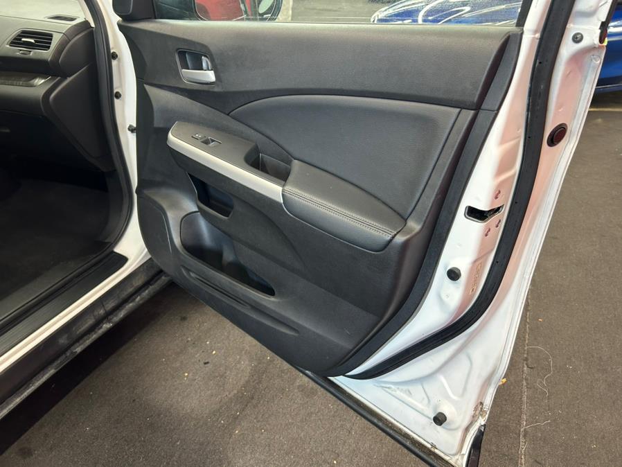 2014 Honda CR-V AWD 5dr EX-L, available for sale in Garfield, New Jersey | Urban Motors Collection. Garfield, New Jersey 2014 Honda CR-V AWD 5dr EX-L, available for sale in Garfield, New Jersey | Urban Motors Collection. Garfield, New Jersey