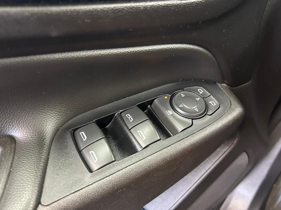 2019 Chevrolet Equinox FWD 4dr LT w/1LT, available for sale in Garfield, New Jersey | Urban Motors Collection. Garfield, New Jersey 2019 Chevrolet Equinox FWD 4dr LT w/1LT, available for sale in Garfield, New Jersey | Urban Motors Collection. Garfield, New Jersey