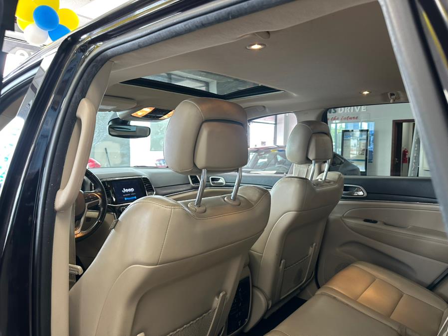 2021 Jeep Grand Cherokee Limited 4x2, available for sale in Inwood, New York | 5 Towns Drive. Inwood, New York 2021 Jeep Grand Cherokee Limited 4x2, available for sale in Inwood, New York | 5 Towns Drive. Inwood, New York
