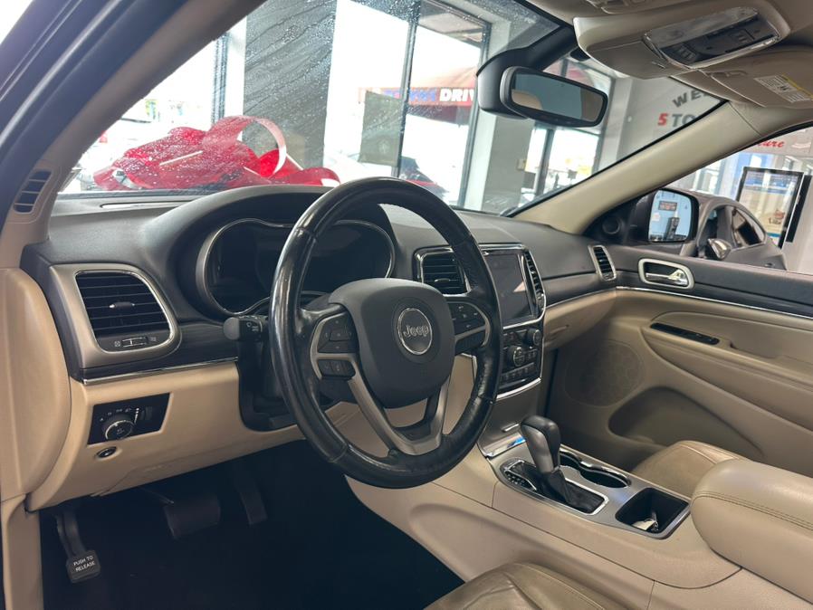 2021 Jeep Grand Cherokee Limited 4x2, available for sale in Inwood, New York | 5 Towns Drive. Inwood, New York 2021 Jeep Grand Cherokee Limited 4x2, available for sale in Inwood, New York | 5 Towns Drive. Inwood, New York
