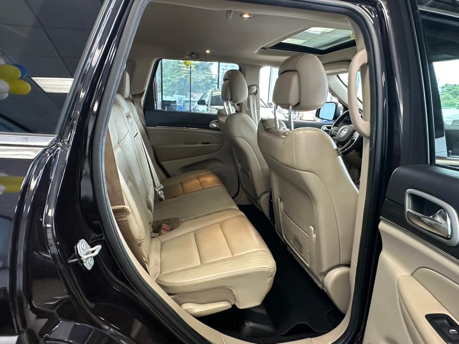 2021 Jeep Grand Cherokee Limited 4x2, available for sale in Inwood, New York | 5 Towns Drive. Inwood, New York 2021 Jeep Grand Cherokee Limited 4x2, available for sale in Inwood, New York | 5 Towns Drive. Inwood, New York