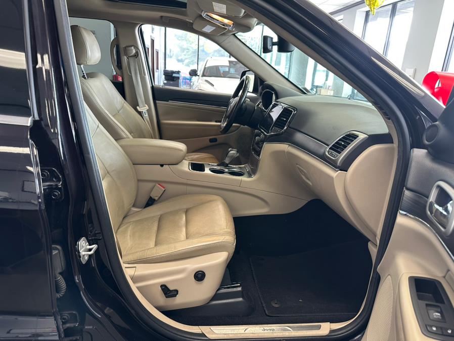 2021 Jeep Grand Cherokee Limited 4x2, available for sale in Inwood, New York | 5 Towns Drive. Inwood, New York 2021 Jeep Grand Cherokee Limited 4x2, available for sale in Inwood, New York | 5 Towns Drive. Inwood, New York