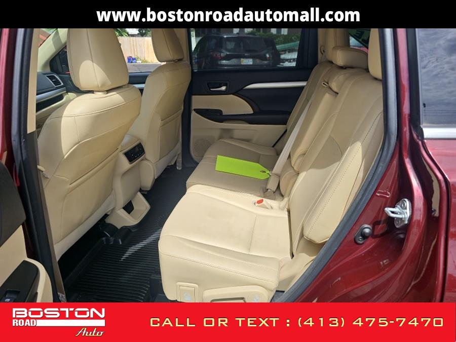 2017 Toyota Highlander XLE V6 AWD (Natl), available for sale in Springfield, Massachusetts | Boston Road Auto. Springfield, Massachusetts 2017 Toyota Highlander XLE V6 AWD (Natl), available for sale in Springfield, Massachusetts | Boston Road Auto. Springfield, Massachusetts