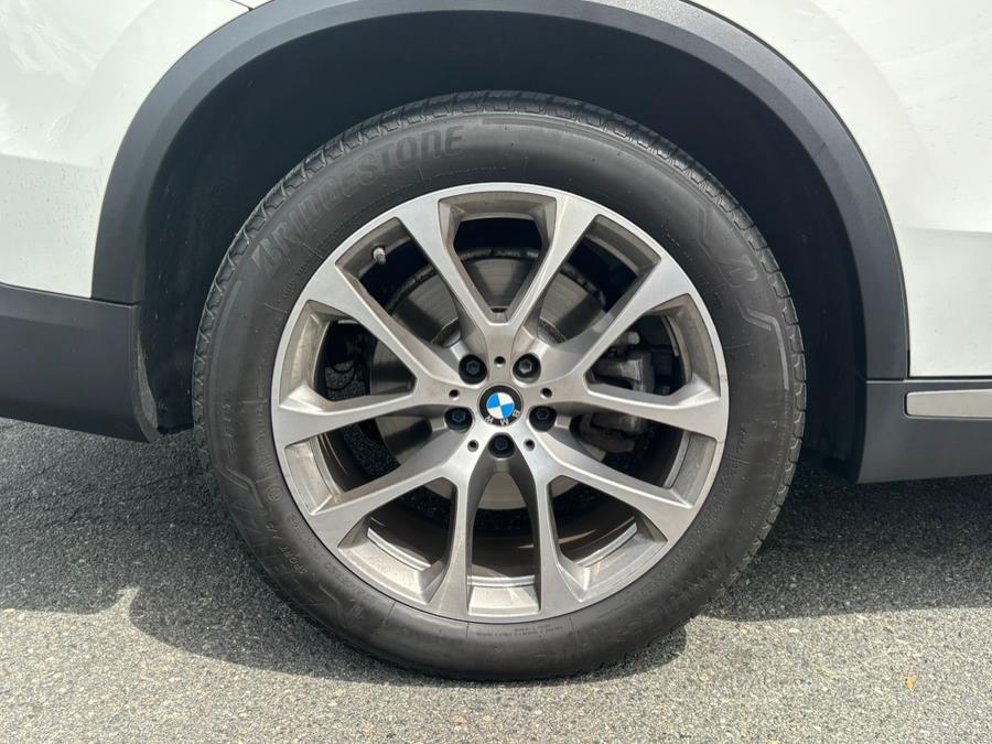 2021 BMW X5 xDrive40i Sports Activity Vehicle, available for sale in Newark, New Jersey | Champion Auto Sales. Newark, New Jersey 2021 BMW X5 xDrive40i Sports Activity Vehicle, available for sale in Newark, New Jersey | Champion Auto Sales. Newark, New Jersey
