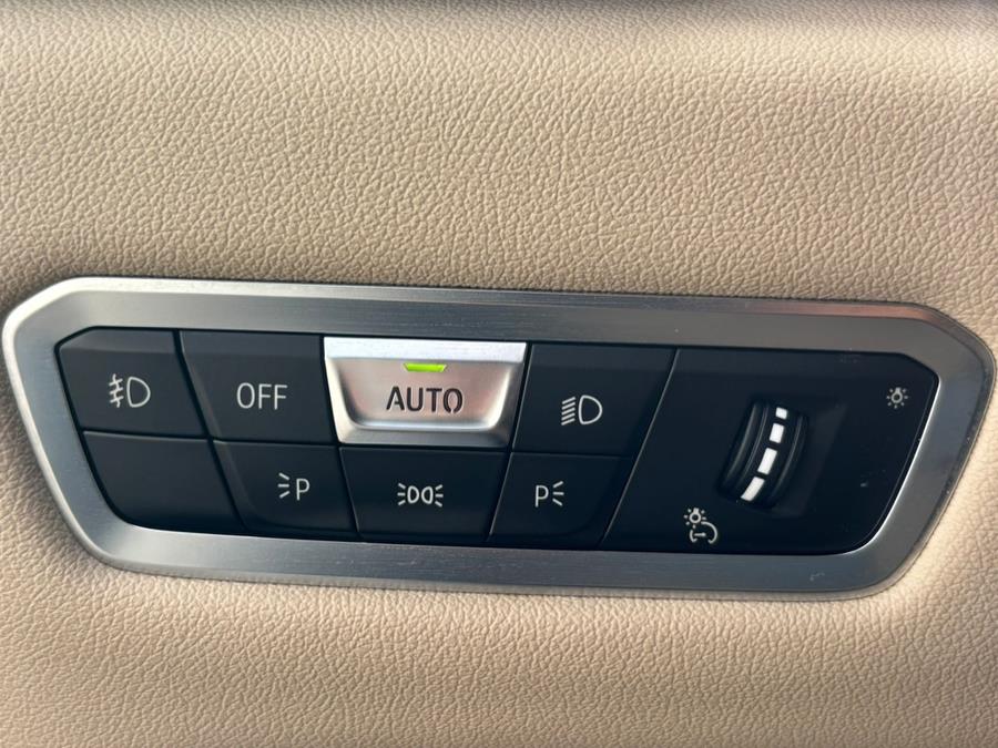 2021 BMW X5 xDrive40i Sports Activity Vehicle, available for sale in Newark, New Jersey | Champion Auto Sales. Newark, New Jersey 2021 BMW X5 xDrive40i Sports Activity Vehicle, available for sale in Newark, New Jersey | Champion Auto Sales. Newark, New Jersey