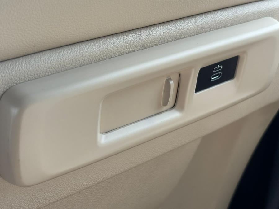 2021 BMW X5 xDrive40i Sports Activity Vehicle, available for sale in Newark, New Jersey | Champion Auto Sales. Newark, New Jersey 2021 BMW X5 xDrive40i Sports Activity Vehicle, available for sale in Newark, New Jersey | Champion Auto Sales. Newark, New Jersey