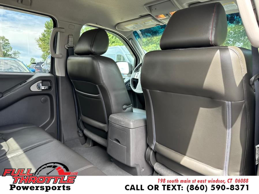 2009 Nissan Frontier 4WD Crew Cab SWB Auto SE, available for sale in East Windsor, Connecticut | Full Throttle Power Sports LLC. East Windsor, Connecticut 2009 Nissan Frontier 4WD Crew Cab SWB Auto SE, available for sale in East Windsor, Connecticut | Full Throttle Power Sports LLC. East Windsor, Connecticut