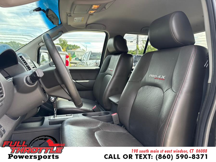 2009 Nissan Frontier 4WD Crew Cab SWB Auto SE, available for sale in East Windsor, Connecticut | Full Throttle Power Sports LLC. East Windsor, Connecticut 2009 Nissan Frontier 4WD Crew Cab SWB Auto SE, available for sale in East Windsor, Connecticut | Full Throttle Power Sports LLC. East Windsor, Connecticut