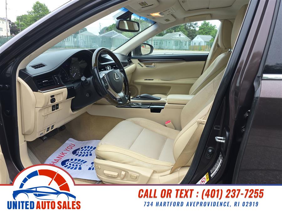 2013 Lexus ES 350 4dr Sdn, available for sale in Providence, Rhode Island | United Auto Sales Inc. Providence, Rhode Island 2013 Lexus ES 350 4dr Sdn, available for sale in Providence, Rhode Island | United Auto Sales Inc. Providence, Rhode Island