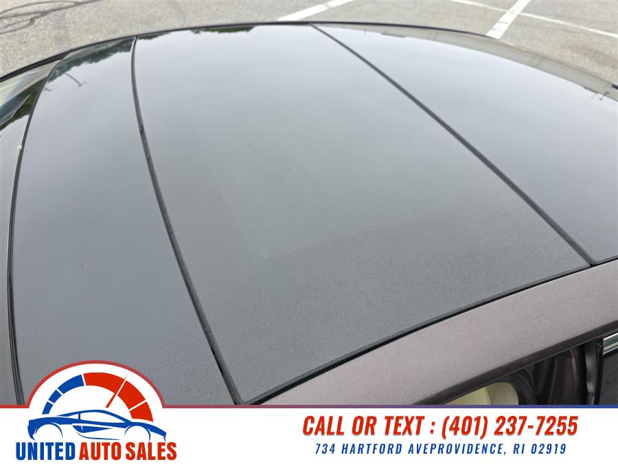 2013 Lexus ES 350 4dr Sdn, available for sale in Providence, Rhode Island | United Auto Sales Inc. Providence, Rhode Island 2013 Lexus ES 350 4dr Sdn, available for sale in Providence, Rhode Island | United Auto Sales Inc. Providence, Rhode Island