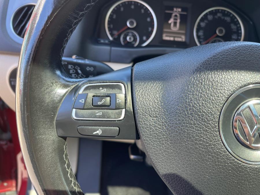 2016 Volkswagen Tiguan 4MOTION 4dr Auto SE, available for sale in Bloomfield, Connecticut | AXA Car Sales and Repair LLC. Bloomfield, Connecticut 2016 Volkswagen Tiguan 4MOTION 4dr Auto SE, available for sale in Bloomfield, Connecticut | AXA Car Sales and Repair LLC. Bloomfield, Connecticut
