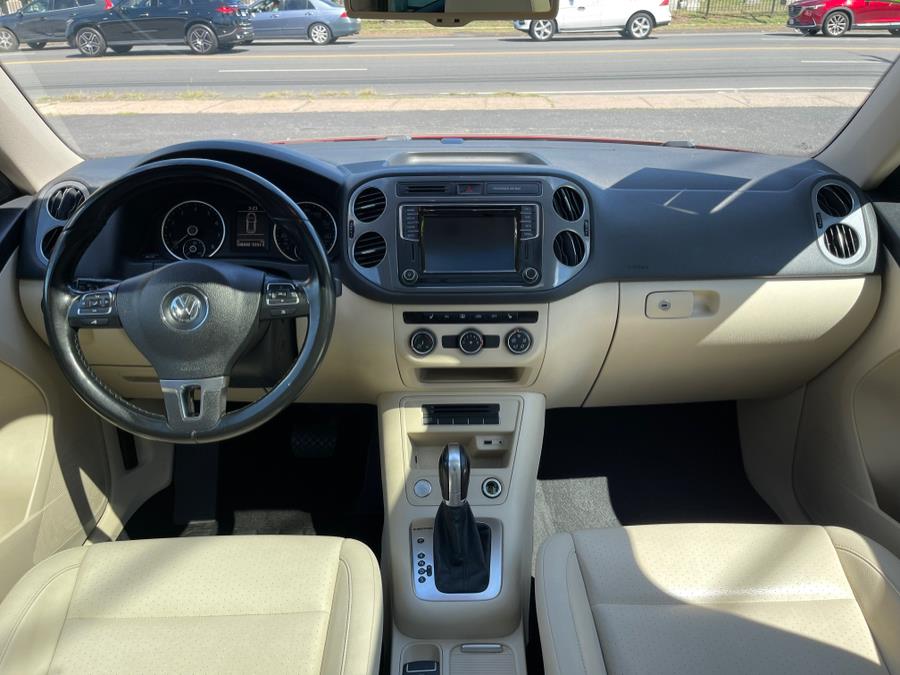 2016 Volkswagen Tiguan 4MOTION 4dr Auto SE, available for sale in Bloomfield, Connecticut | AXA Car Sales and Repair LLC. Bloomfield, Connecticut 2016 Volkswagen Tiguan 4MOTION 4dr Auto SE, available for sale in Bloomfield, Connecticut | AXA Car Sales and Repair LLC. Bloomfield, Connecticut