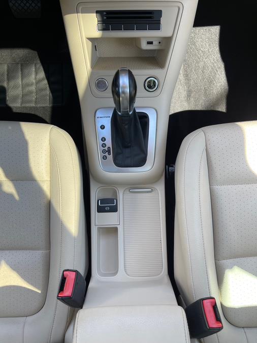 2016 Volkswagen Tiguan 4MOTION 4dr Auto SE, available for sale in Bloomfield, Connecticut | AXA Car Sales and Repair LLC. Bloomfield, Connecticut 2016 Volkswagen Tiguan 4MOTION 4dr Auto SE, available for sale in Bloomfield, Connecticut | AXA Car Sales and Repair LLC. Bloomfield, Connecticut