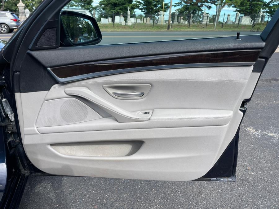 2013 BMW 5 Series 4dr Sdn 535i xDrive AWD, available for sale in Bloomfield, Connecticut | AXA Car Sales and Repair LLC. Bloomfield, Connecticut 2013 BMW 5 Series 4dr Sdn 535i xDrive AWD, available for sale in Bloomfield, Connecticut | AXA Car Sales and Repair LLC. Bloomfield, Connecticut
