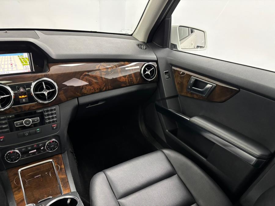2013 Mercedes-Benz GLK-Class 4MATIC 4dr GLK350, available for sale in Elizabeth, New Jersey | Dream Auto Group. Elizabeth, New Jersey 2013 Mercedes-Benz GLK-Class 4MATIC 4dr GLK350, available for sale in Elizabeth, New Jersey | Dream Auto Group. Elizabeth, New Jersey