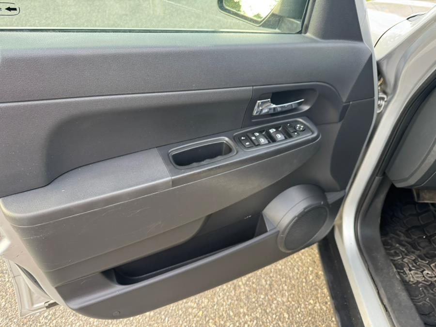 2012 Jeep Liberty 4WD 4dr Sport, available for sale in Copiague, New York | Great Buy Auto Sales. Copiague, New York 2012 Jeep Liberty 4WD 4dr Sport, available for sale in Copiague, New York | Great Buy Auto Sales. Copiague, New York