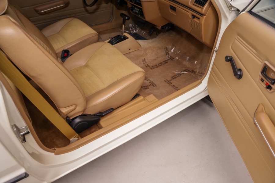 1981 Honda Civic 2dr Hatchback 1500 DX Auto, available for sale in North Salem, New York | Meccanic Shop North Inc. North Salem, New York 1981 Honda Civic 2dr Hatchback 1500 DX Auto, available for sale in North Salem, New York | Meccanic Shop North Inc. North Salem, New York