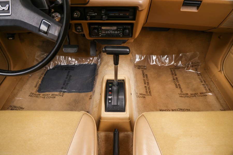 1981 Honda Civic 2dr Hatchback 1500 DX Auto, available for sale in North Salem, New York | Meccanic Shop North Inc. North Salem, New York 1981 Honda Civic 2dr Hatchback 1500 DX Auto, available for sale in North Salem, New York | Meccanic Shop North Inc. North Salem, New York