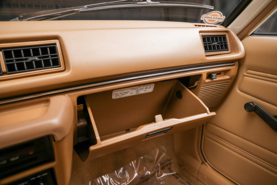 1981 Honda Civic 2dr Hatchback 1500 DX Auto, available for sale in North Salem, New York | Meccanic Shop North Inc. North Salem, New York 1981 Honda Civic 2dr Hatchback 1500 DX Auto, available for sale in North Salem, New York | Meccanic Shop North Inc. North Salem, New York