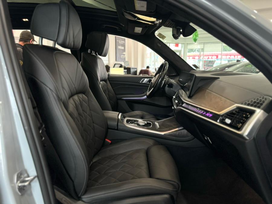 2023 BMW X7 xDrive40i Sports Activity Vehicle, available for sale in Franklin Square, New York | Luxury Motor Club. Franklin Square, New York 2023 BMW X7 xDrive40i Sports Activity Vehicle, available for sale in Franklin Square, New York | Luxury Motor Club. Franklin Square, New York