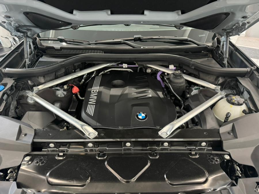 2023 BMW X7 xDrive40i Sports Activity Vehicle, available for sale in Franklin Square, New York | Luxury Motor Club. Franklin Square, New York 2023 BMW X7 xDrive40i Sports Activity Vehicle, available for sale in Franklin Square, New York | Luxury Motor Club. Franklin Square, New York