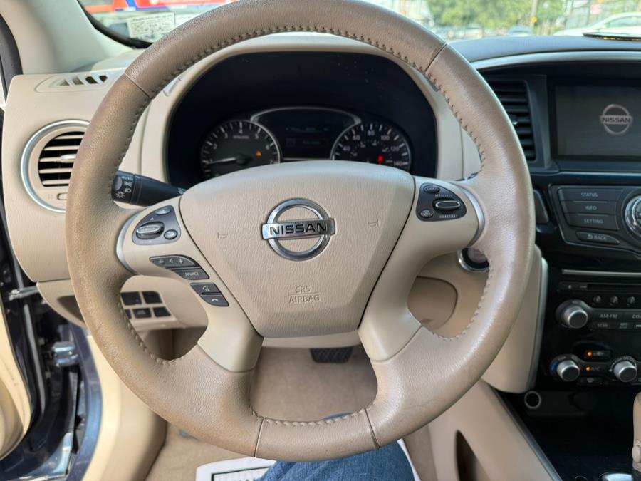 2014 Nissan Pathfinder 4WD 4dr SV, available for sale in Brooklyn, New York | Worlds Best Auto Inc. Brooklyn, New York 2014 Nissan Pathfinder 4WD 4dr SV, available for sale in Brooklyn, New York | Worlds Best Auto Inc. Brooklyn, New York