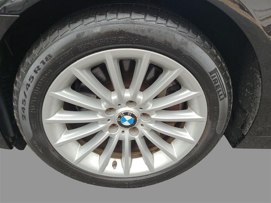 2012 BMW 5 Series 4dr Sdn 535i xDrive AWD, available for sale in Canton, Connecticut | Lava Motors. Canton, Connecticut 2012 BMW 5 Series 4dr Sdn 535i xDrive AWD, available for sale in Canton, Connecticut | Lava Motors. Canton, Connecticut