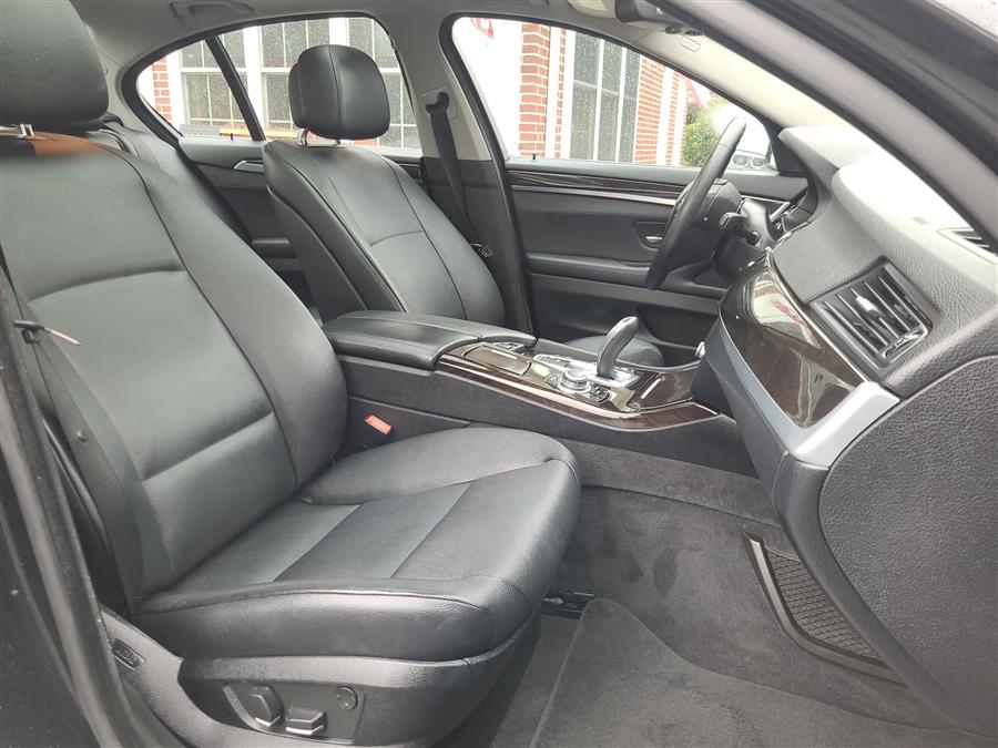 2012 BMW 5 Series 4dr Sdn 535i xDrive AWD, available for sale in Canton, Connecticut | Lava Motors. Canton, Connecticut 2012 BMW 5 Series 4dr Sdn 535i xDrive AWD, available for sale in Canton, Connecticut | Lava Motors. Canton, Connecticut