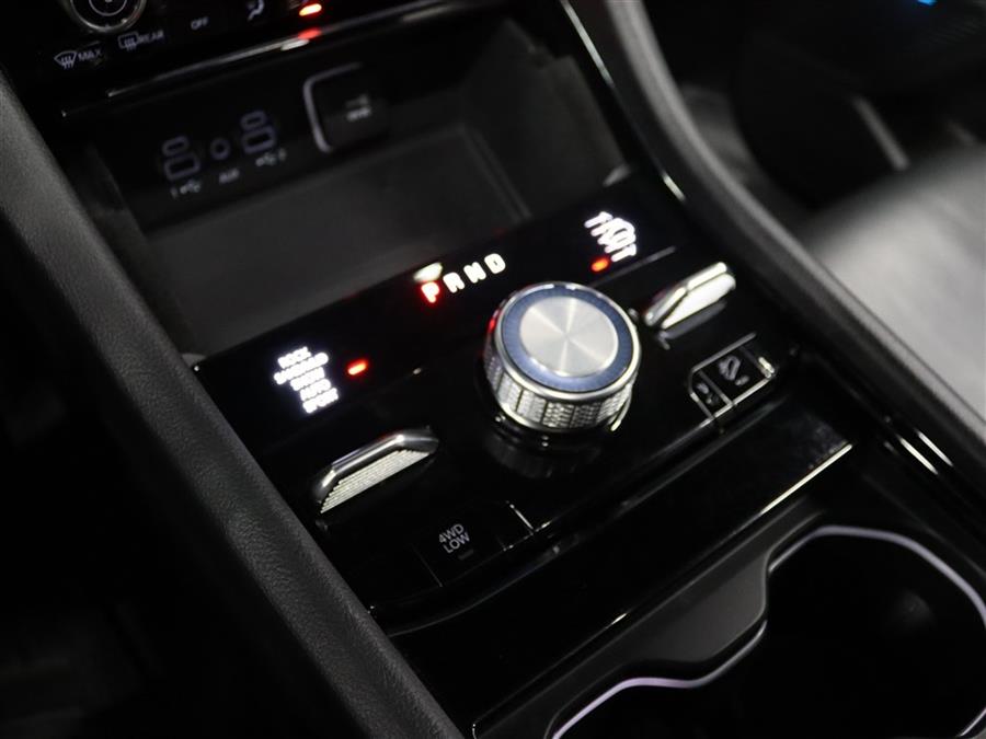 2022 Jeep Grand Cherokee OVERLAND, available for sale in Paterson, New Jersey | Fast Track Motors. Paterson, New Jersey 2022 Jeep Grand Cherokee OVERLAND, available for sale in Paterson, New Jersey | Fast Track Motors. Paterson, New Jersey