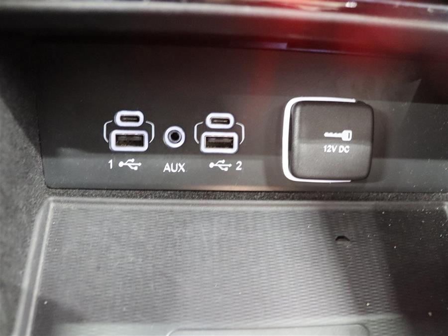 2022 Jeep Grand Cherokee OVERLAND, available for sale in Paterson, New Jersey | Fast Track Motors. Paterson, New Jersey 2022 Jeep Grand Cherokee OVERLAND, available for sale in Paterson, New Jersey | Fast Track Motors. Paterson, New Jersey