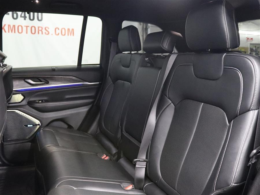 2022 Jeep Grand Cherokee OVERLAND, available for sale in Paterson, New Jersey | Fast Track Motors. Paterson, New Jersey 2022 Jeep Grand Cherokee OVERLAND, available for sale in Paterson, New Jersey | Fast Track Motors. Paterson, New Jersey
