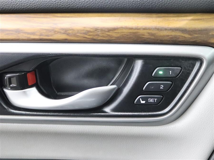 2020 Honda Cr-v EXL, available for sale in Paterson, New Jersey | Fast Track Motors. Paterson, New Jersey 2020 Honda Cr-v EXL, available for sale in Paterson, New Jersey | Fast Track Motors. Paterson, New Jersey