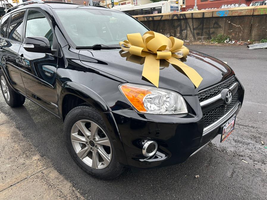2010 Toyota RAV4 Limited photo 3